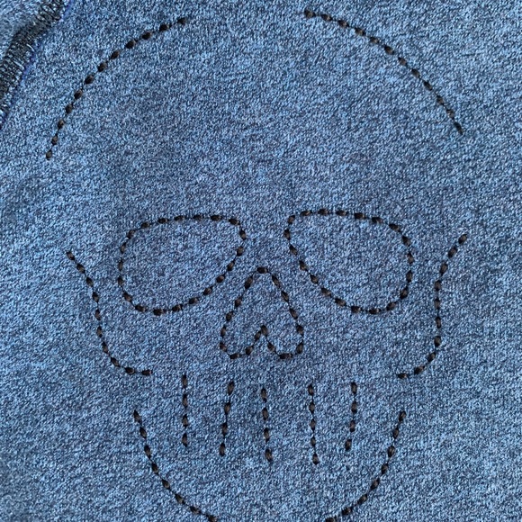 ** LULULEMON SCUBA ** size 8 - RARE scull embroidery - Picture 3 of 5